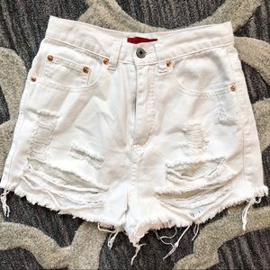 Signature 8 white shorts